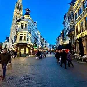 Luxury Historic Center By Rikas Amberes