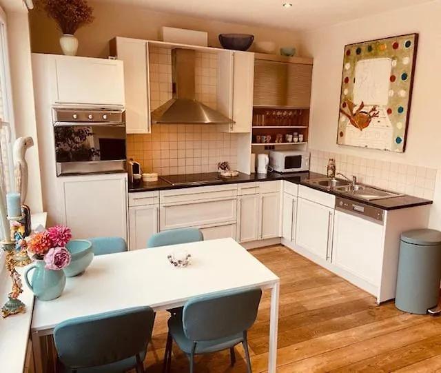 Charming & Spacious Duplex Viewing The Lovely Mas Antwerp